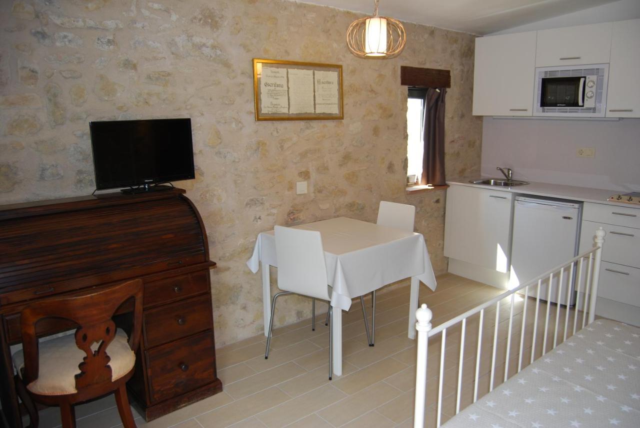 Fonda Comerc Estudio Doble Torroella de Montgrí Exteriér fotografie